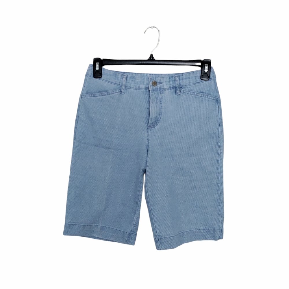 Jones New York Trouser Short Size 4  Used women's Bermuda blue & White summer